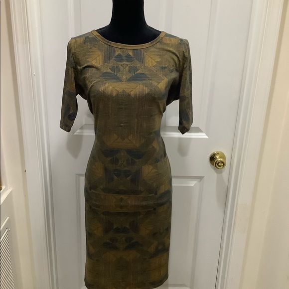 Patterned Dress - Picture 1 of 4